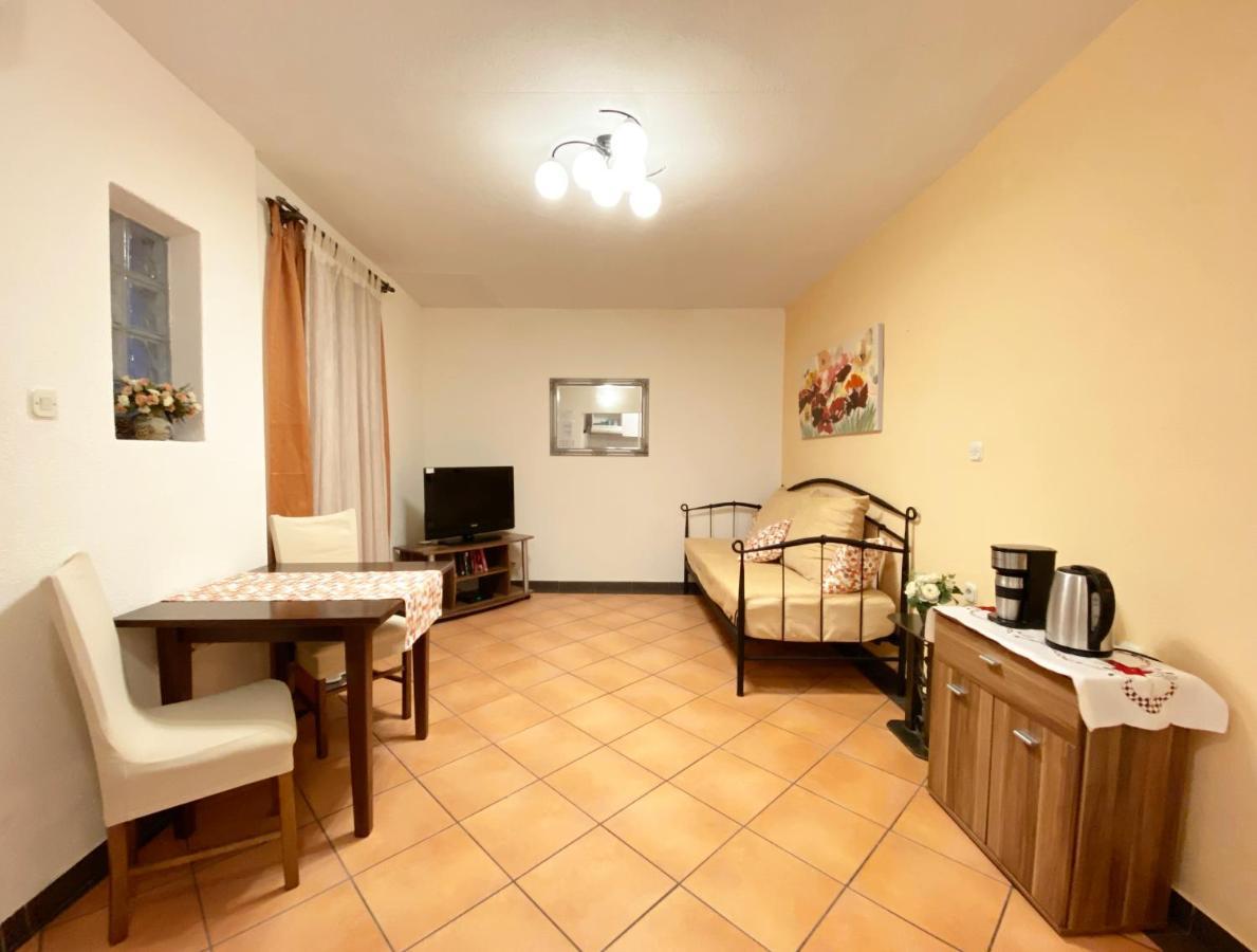 Apt Lavender On Nincevica St- 1 Bedroom Apt 5 Min To The Old Town Of Split Ngoại thất bức ảnh