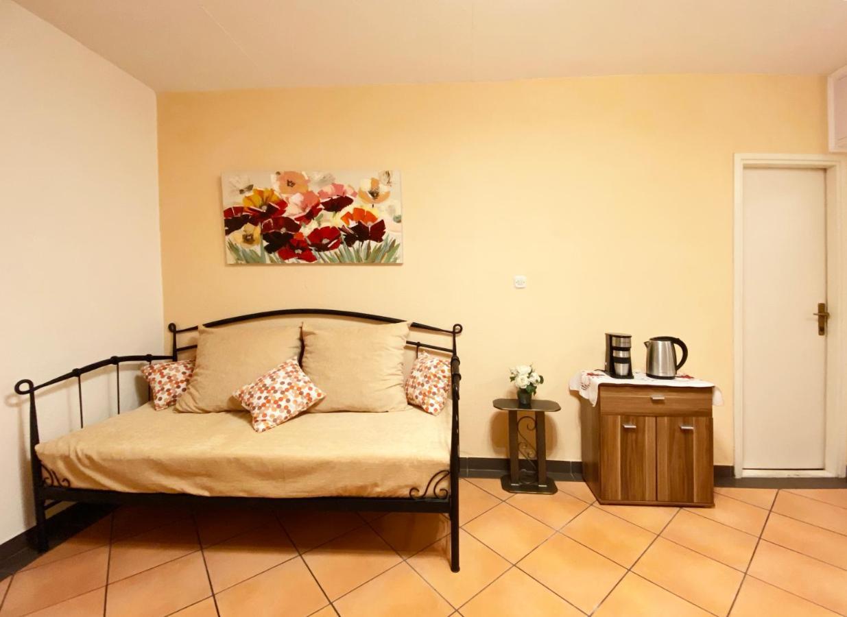 Apt Lavender On Nincevica St- 1 Bedroom Apt 5 Min To The Old Town Of Split Ngoại thất bức ảnh