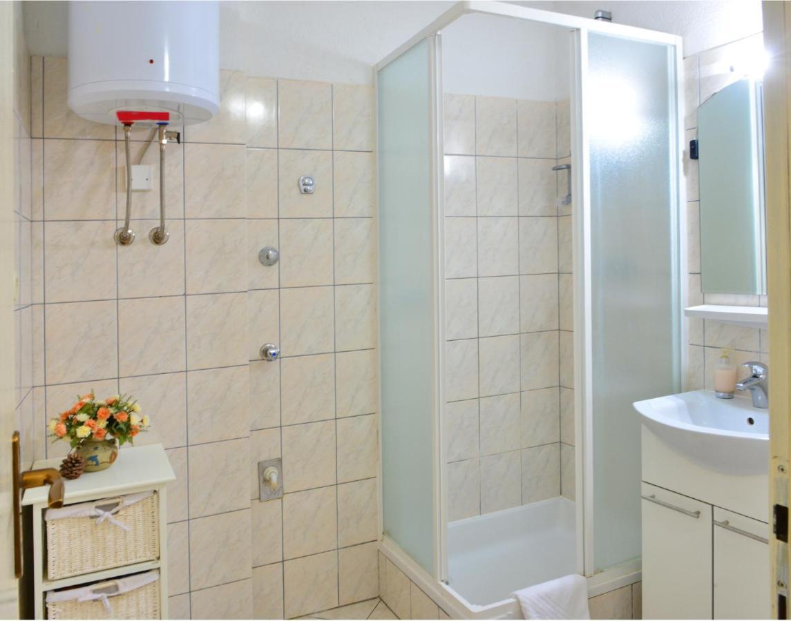 Apt Lavender On Nincevica St- 1 Bedroom Apt 5 Min To The Old Town Of Split Ngoại thất bức ảnh